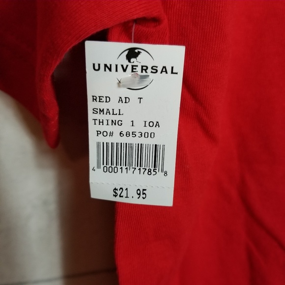 Red and White Thing 1 Graphic T-shirt sz S NWT - Picture 3 of 4